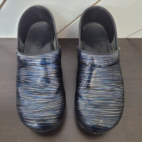 Dansko Womens Professional Clogs Blue Swirl Pattern Leather Size 38 JPT - Picture 3 of 12